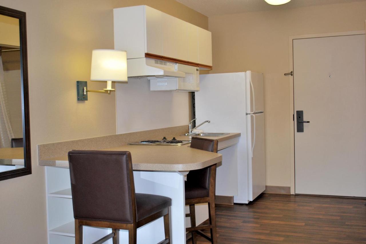 סנדי ספרינגס Extended Stay America Suites - Atlanta - Marietta - Powers Ferry Rd מראה חיצוני תמונה
