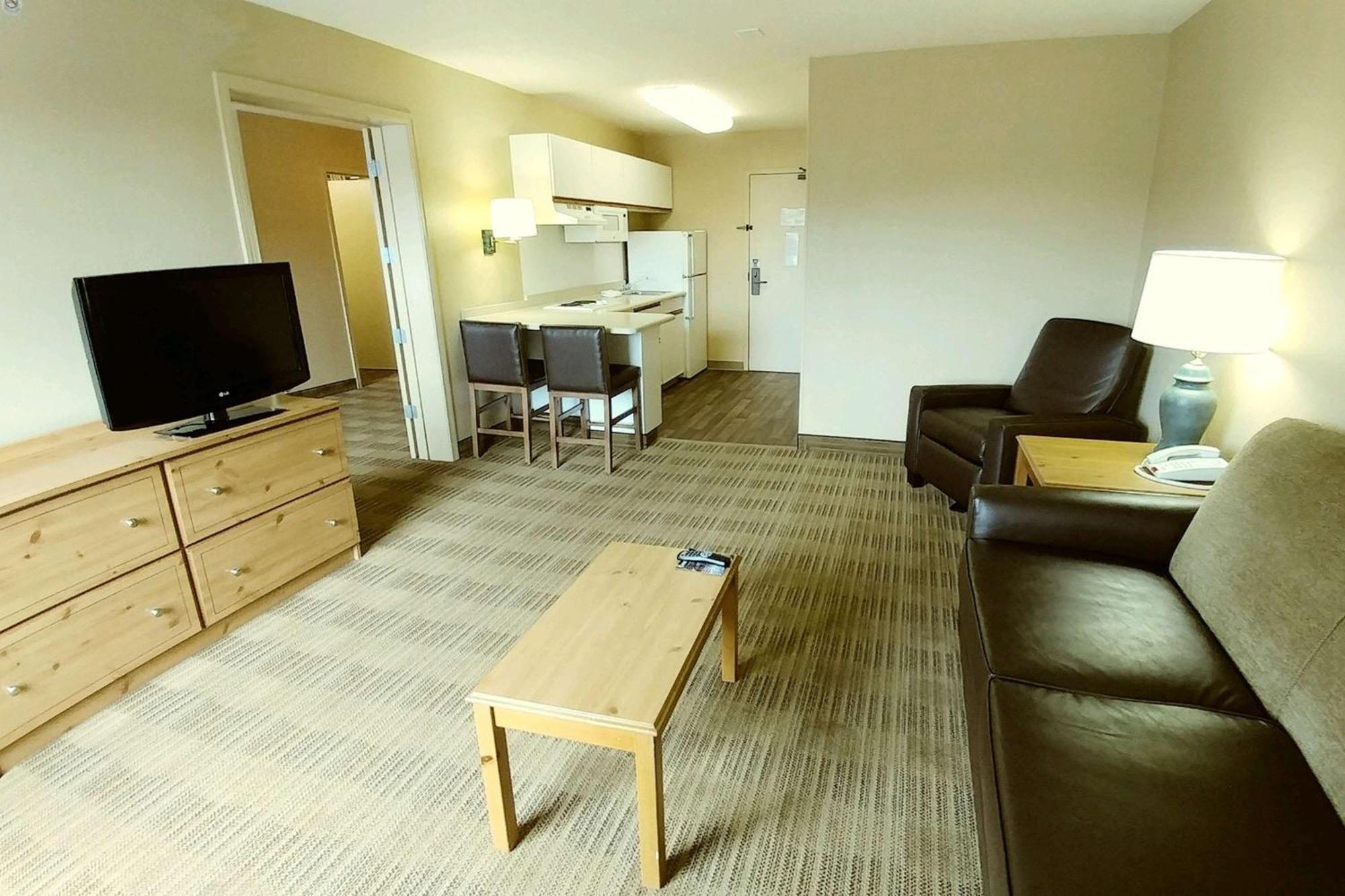 סנדי ספרינגס Extended Stay America Suites - Atlanta - Marietta - Powers Ferry Rd מראה חיצוני תמונה