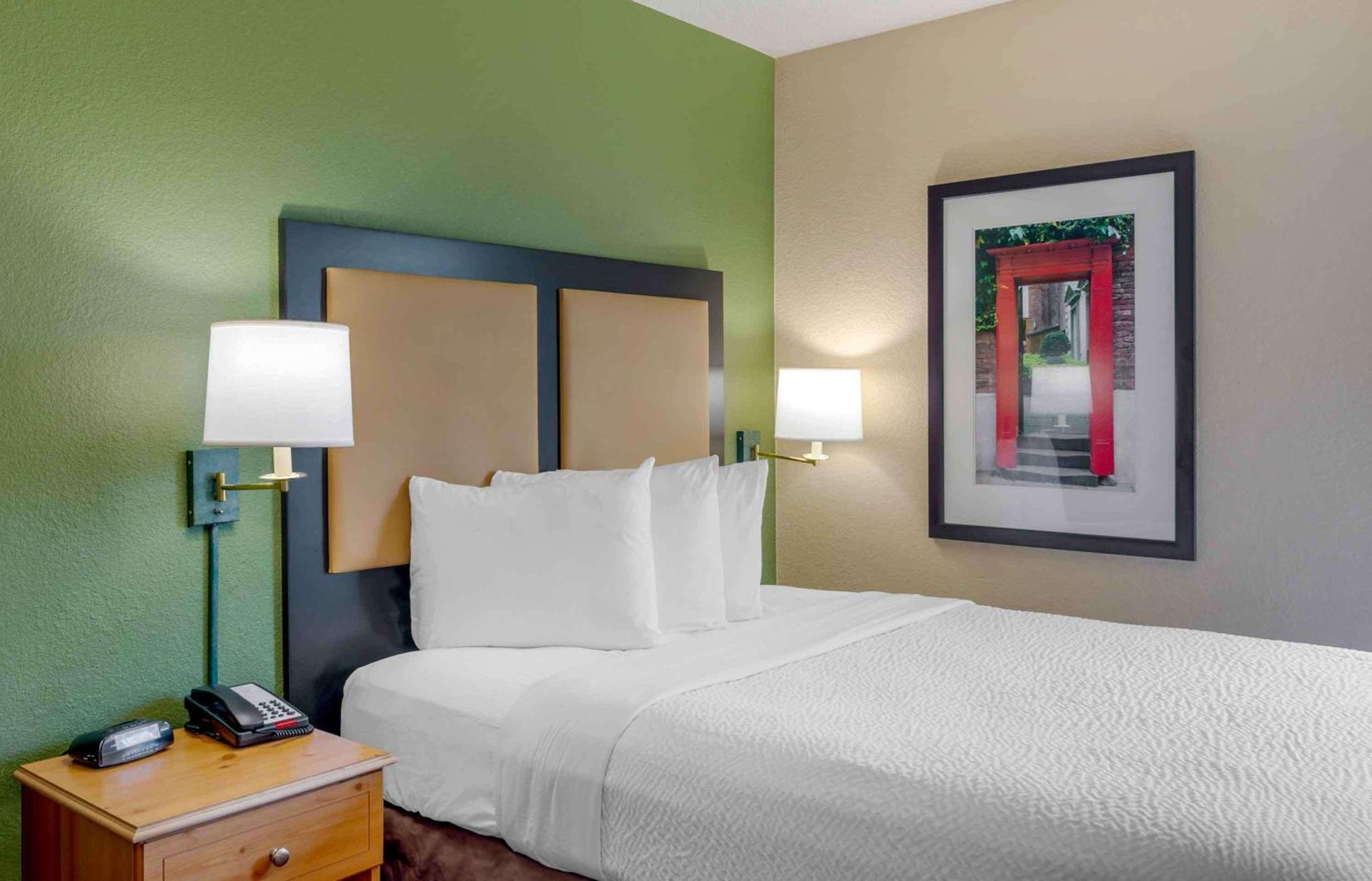 סנדי ספרינגס Extended Stay America Suites - Atlanta - Marietta - Powers Ferry Rd מראה חיצוני תמונה
