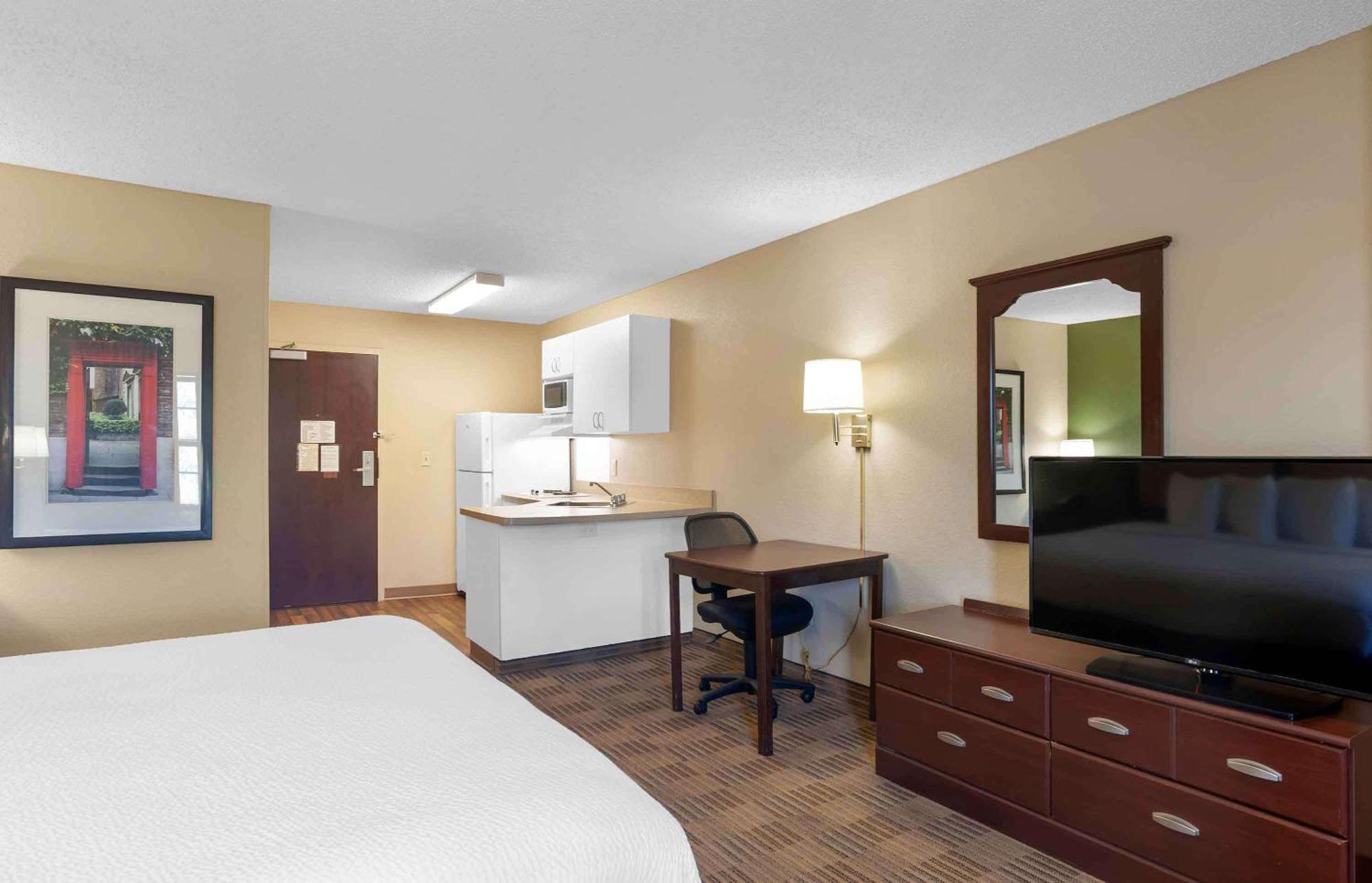 סנדי ספרינגס Extended Stay America Suites - Atlanta - Marietta - Powers Ferry Rd מראה חיצוני תמונה
