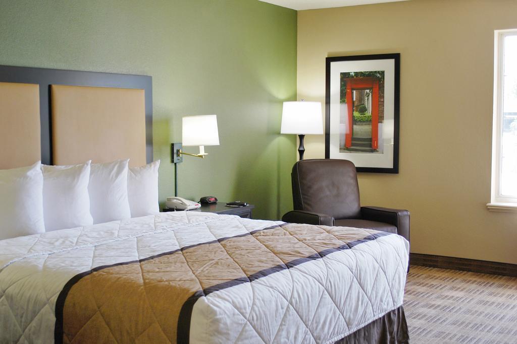 סנדי ספרינגס Extended Stay America Suites - Atlanta - Marietta - Powers Ferry Rd מראה חיצוני תמונה